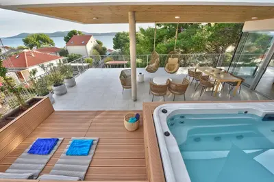 Bazen u objektu Jadrija Luxury Vacations Apt4 ili u blizini