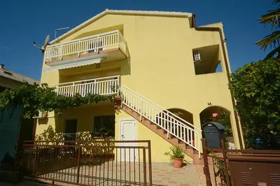 Zgrada u kojoj se nalazi apartman
