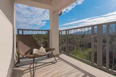 Tlocrt objekta Luxury 2BR Penthouse in Villa with Pool