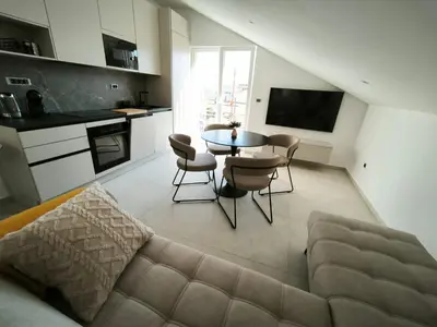 Kuhinja ili čajna kuhinja u objektu Top Apartments & Studios Marina View