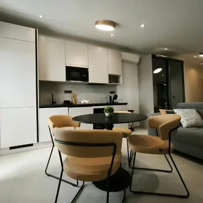 Top Apartments & Studios Marina View