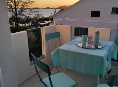 Balkon ili terasa u objektu Modern Beachfront Apartments near Šibenik