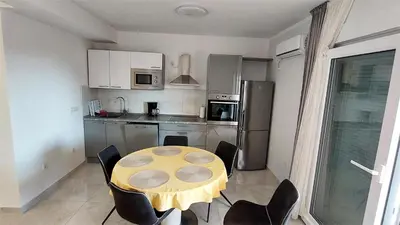 Kuhinja ili čajna kuhinja u objektu Apartments Pajo Plus
