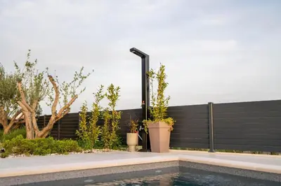Bazen u objektu Moderne Villa in Brodarica mit Meerblick & Pool - bei Šibenik ili u blizini