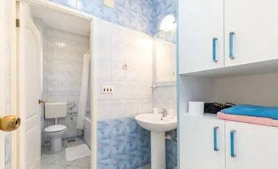 Kupaonica u objektu Apartman Sanmarina