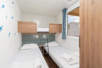 Krevet ili kreveti u jedinici u objektu Private camp SrimaBAY
