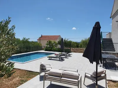 Bazen u objektu Villa Lidia ili u blizini