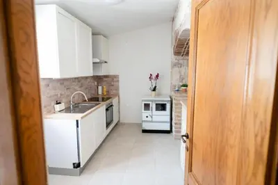 Kuhinja ili čajna kuhinja u objektu Villa Castella Verde