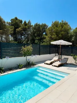 Bazen u objektu Casa Olive ili u blizini