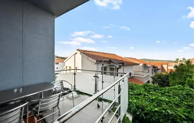 Balkon ili terasa u objektu Gorgeous Apartment In Zaboric-Brodarica With Wifi