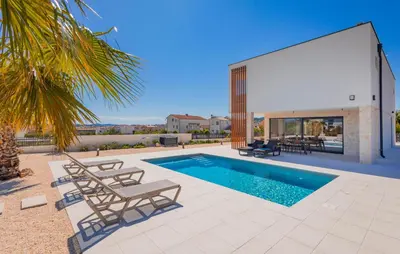 Bazen u objektu Lovely Home In Vodice ili u blizini