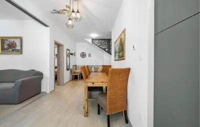 Tlocrt objekta 2 Bedroom Gorgeous Apartment In Vodice