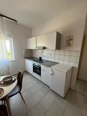 Kuhinja ili čajna kuhinja u objektu Stancic Guest house Vodice