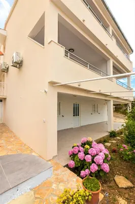 Zgrada u kojoj se nalazi apartman