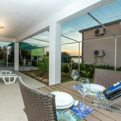 Apartment Ante