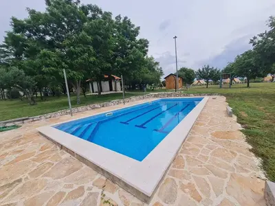 Bazen u objektu Camp Robeko ili u blizini