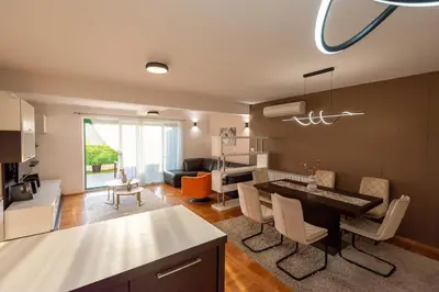 Kuhinja ili čajna kuhinja u objektu Apartment Nina