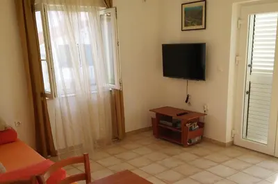 TV i/ili zabavni centar u objektu Apartments with parking space Murter - 5089
