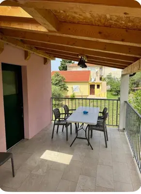Balkon ili terasa u objektu Apartman Škalabrin 1