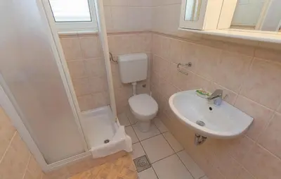 Kupaonica u objektu Gorgeous Apartment In Srima With Wifi