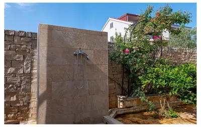 Tlocrt objekta 2 Bedroom Gorgeous Apartment In Razanj