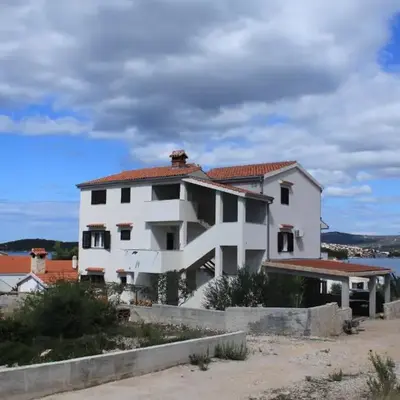 Apartments by the sea Razanj