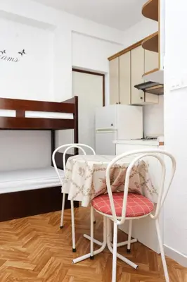 Kuhinja ili čajna kuhinja u objektu Studio Razanj 10373a