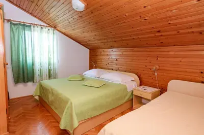 Krevet ili kreveti u jedinici u objektu Apartments by the sea Zaboric - Sibenik - 958