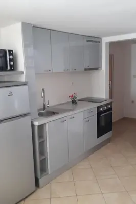 Kuhinja ili čajna kuhinja u objektu Apartments by the sea Brodarica, Sibenik - 4195