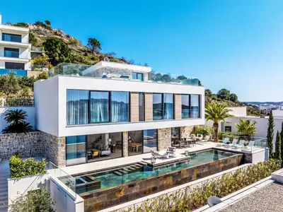 Bazen u objektu Villa Vista II by Interhome ili u blizini