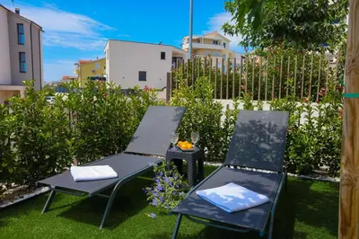 Vrt u objektu Apartments with parking space Vodice - 23894