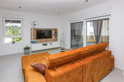 TV i/ili zabavni centar u objektu Apartments with parking space Vodice - 23894