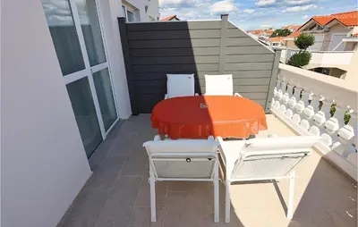 Balkon ili terasa u objektu 1 Bedroom Stunning Apartment In Vodice
