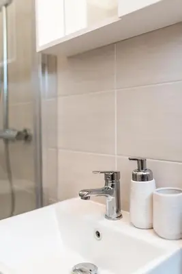 Kupaonica u objektu Apartmant Brodarica Sibenik 2