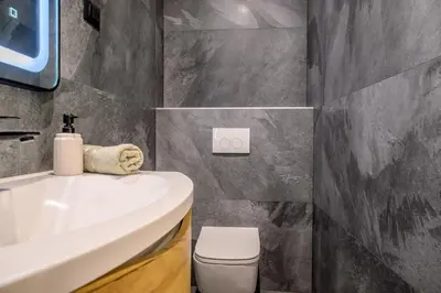 Kupaonica u objektu NEW, Luxury Villa for 8 with Heated Pool & Spectacular Sea Views