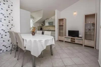 Kuhinja ili čajna kuhinja u objektu Apartment Roza Primošten