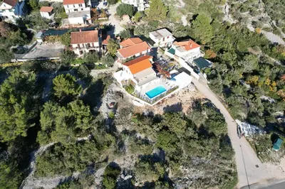 Ptičja perspektiva objekta Cozy mediterranian-style villa