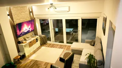 TV i/ili zabavni centar u objektu Vacation home Labudica near Šibenik, 3 sobe