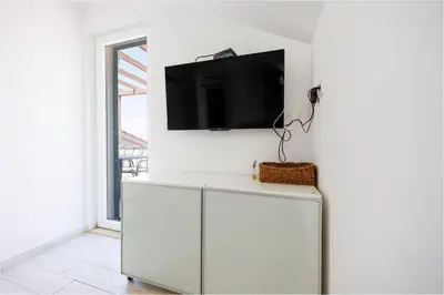 TV i/ili zabavni centar u objektu Karantanovi Dvori