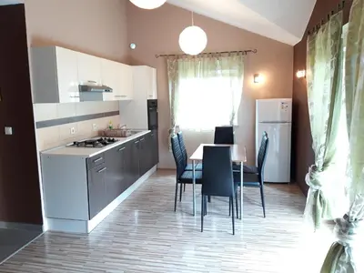 Kuhinja ili čajna kuhinja u objektu Apartments Laura i Angelina
