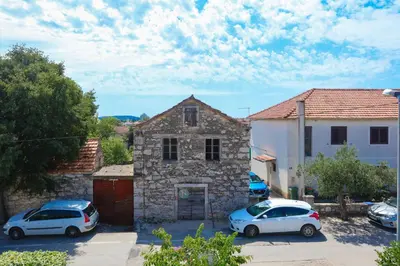 Zgrada u kojoj se nalazi apartman