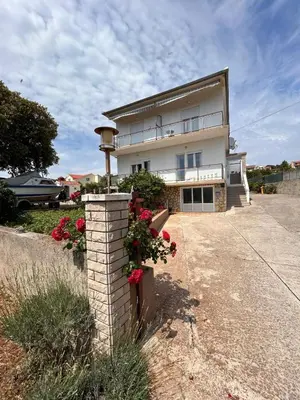 Zgrada u kojoj se nalazi apartman