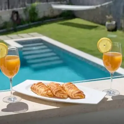 Luxury Apartment with Private Heated Pool