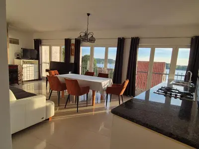 Kuhinja ili čajna kuhinja u objektu Saint Lucy Apartment