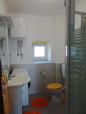 Kupaonica u objektu Apartman Luca