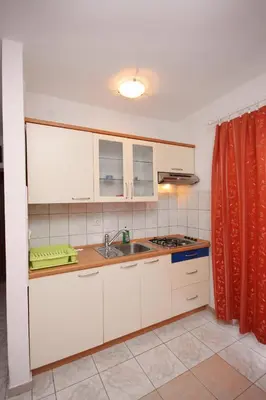 Kuhinja ili čajna kuhinja u objektu Apartments with parking space Jezera, Murter - 5121
