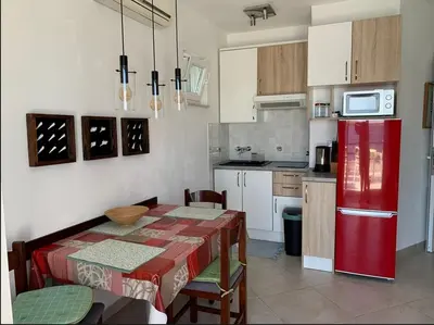 Kuhinja ili čajna kuhinja u objektu Apartments Draga