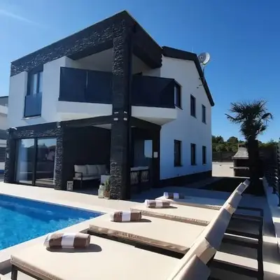 Villa Black Pearl