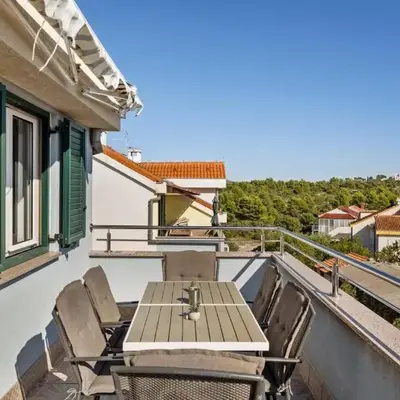 1 Bedroom Cozy Apartment In Sibenik