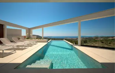 Bazen u objektu Beautiful Home In Primosten ili u blizini